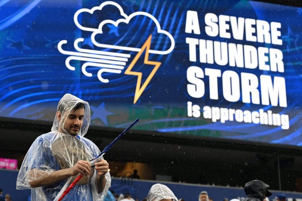Quand la météo s’invite au Mondial : le match France‑Iraq retardé par une tempête historique